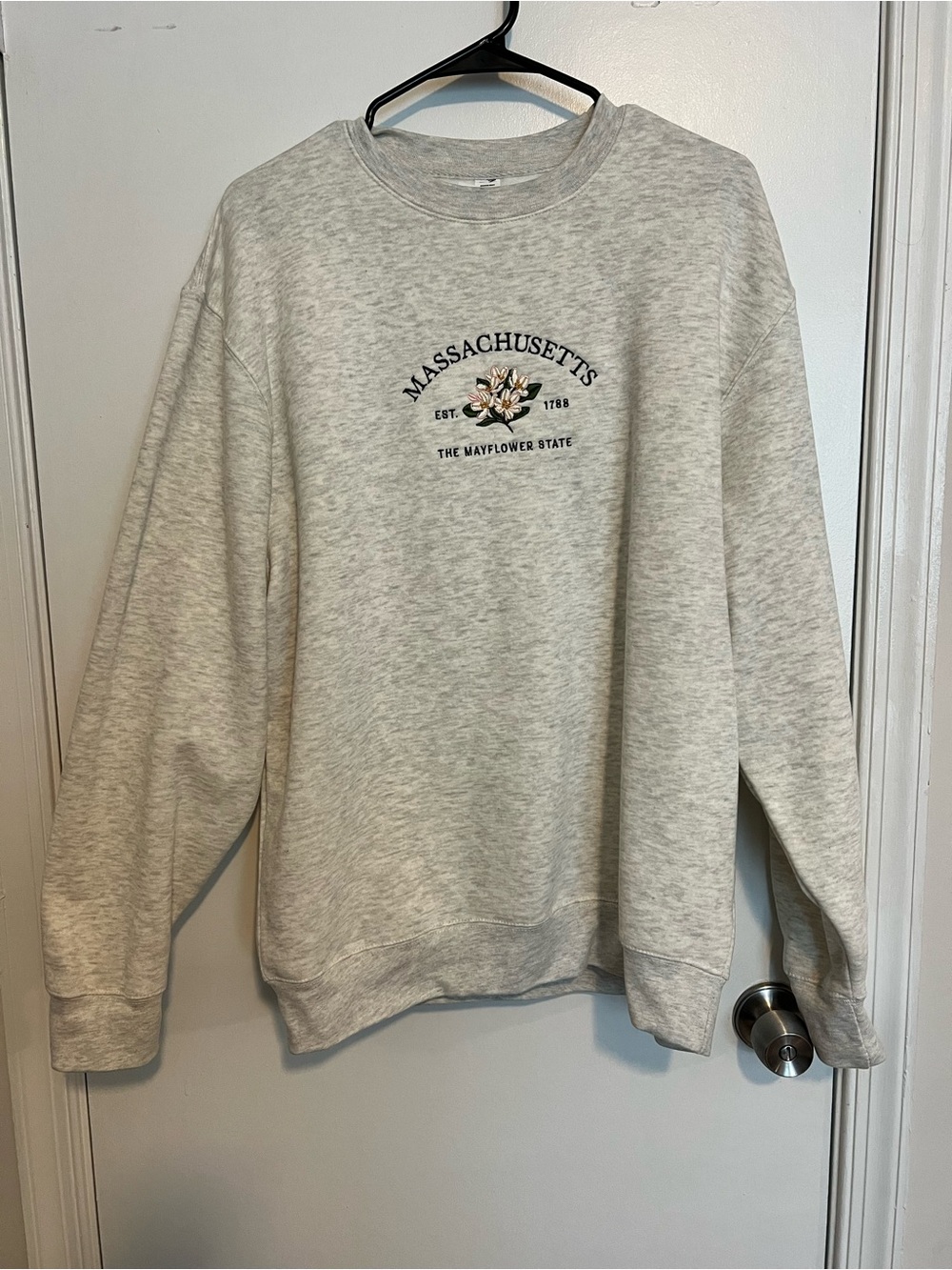 Massachusetts Embroidered Crewneck Sweatshirt - oatmeal heather